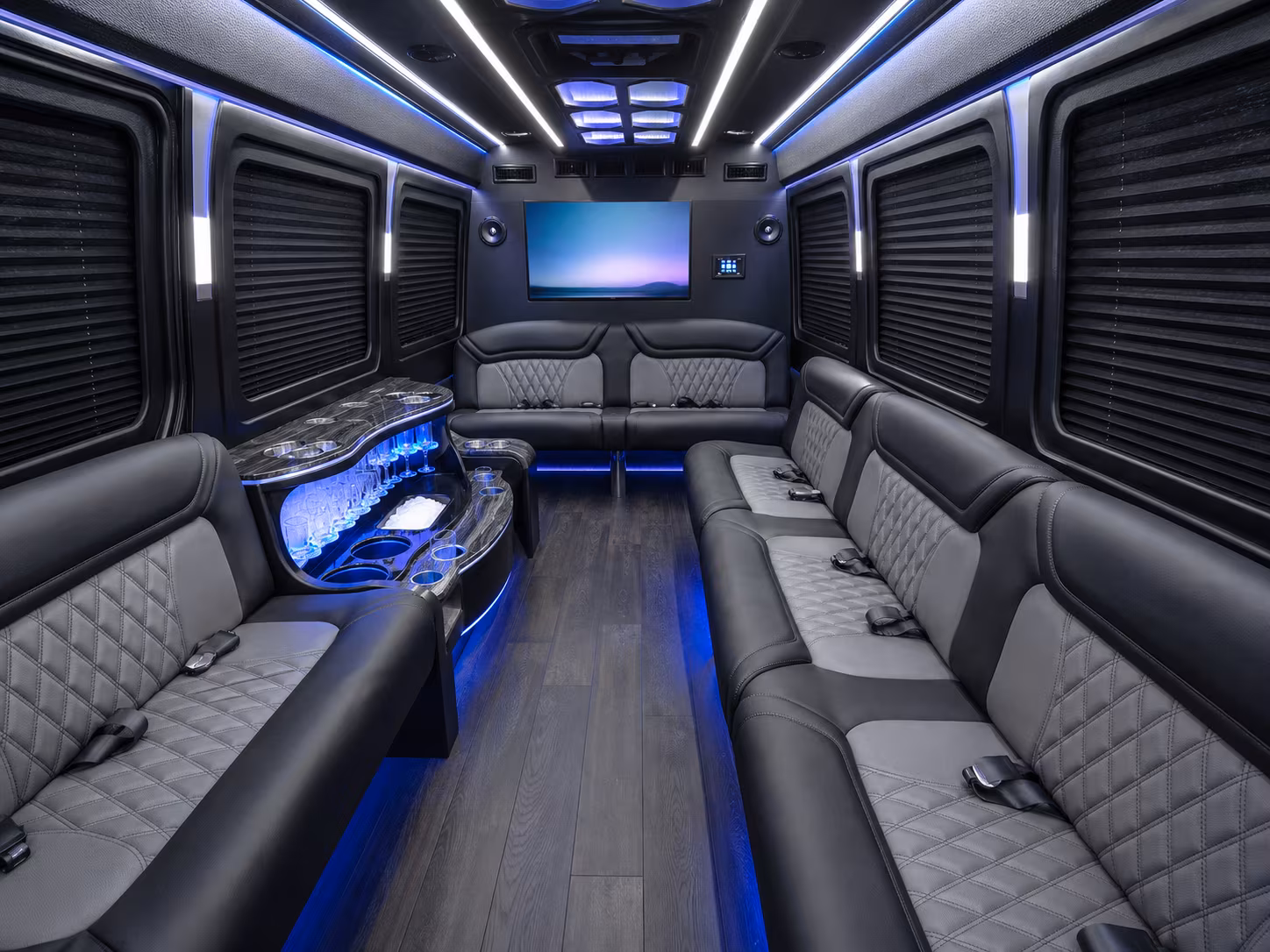 a conference shuttle that keeps your team together at the convention center