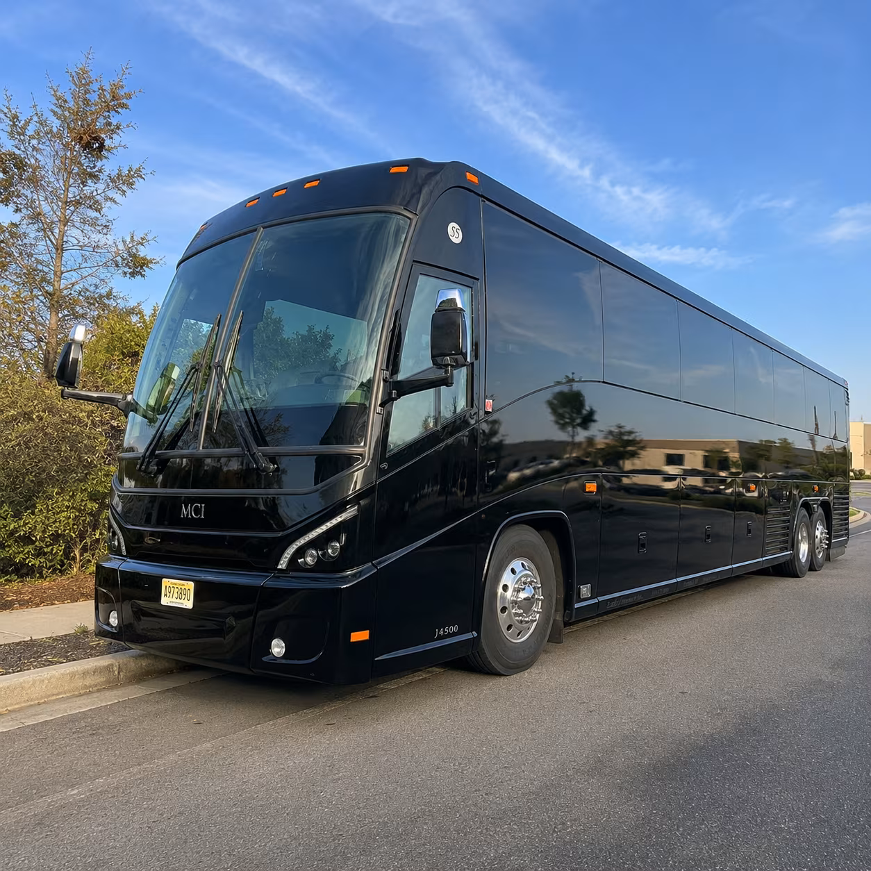 concert bus rentals for romp fest and owensboro s biggest music weekends